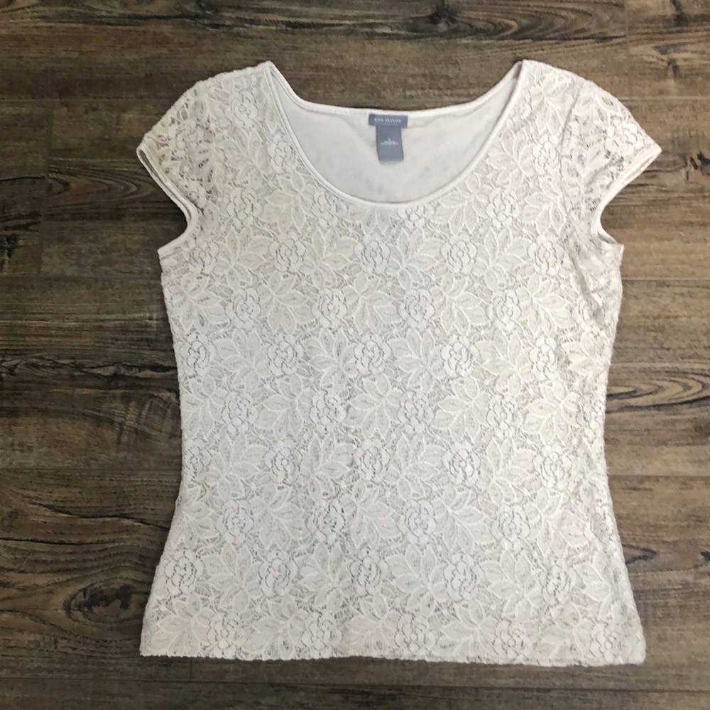 Ann Taylor small lace T-shirt